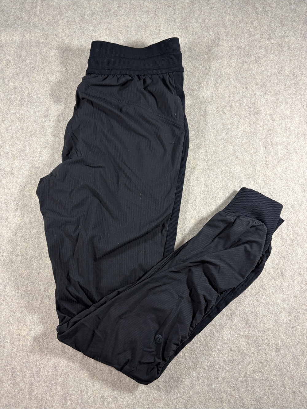 Lululemon Women’s Beyond the Studio Jogger Black 6 EUC